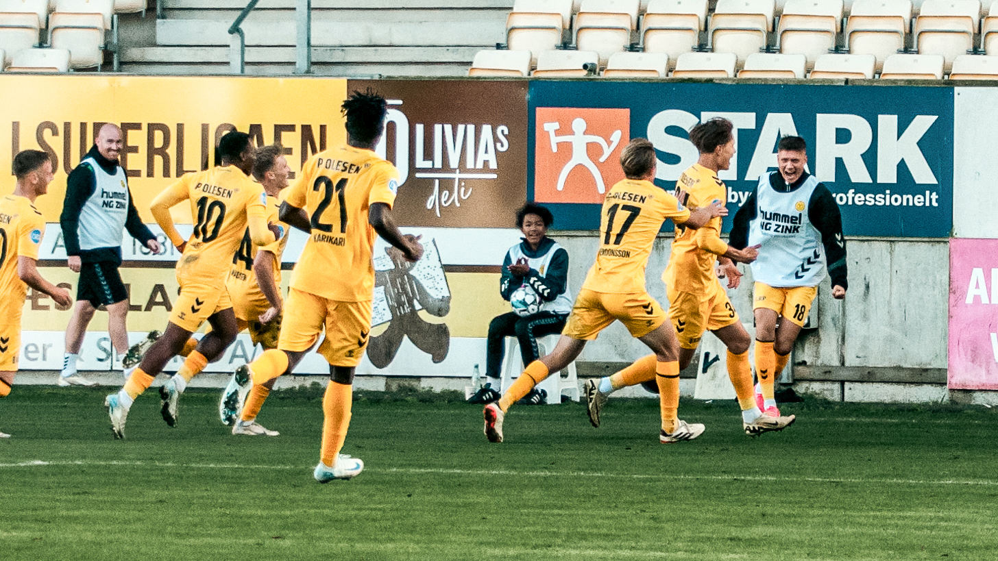 Frederik Roslyng jubel mål