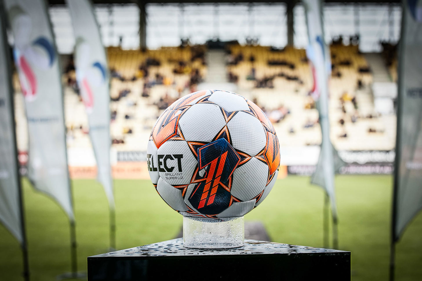Bold på Nordstern Arena Horsens