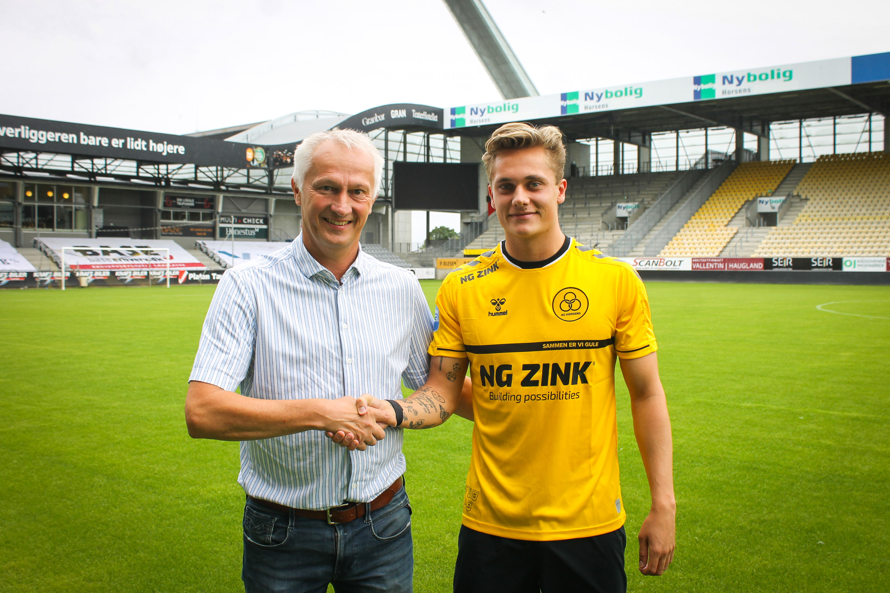 Marinus Larsen til AC Horsens